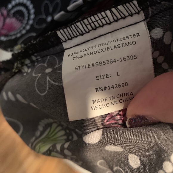 ScrubFinity Butterfly Scrub Top - Picture 6 of 8